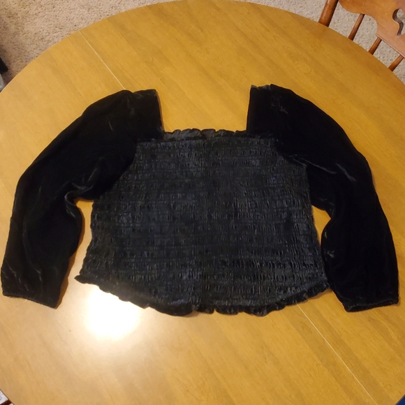 Black Fitted Ruffled Blouse - Picture 1 of 5